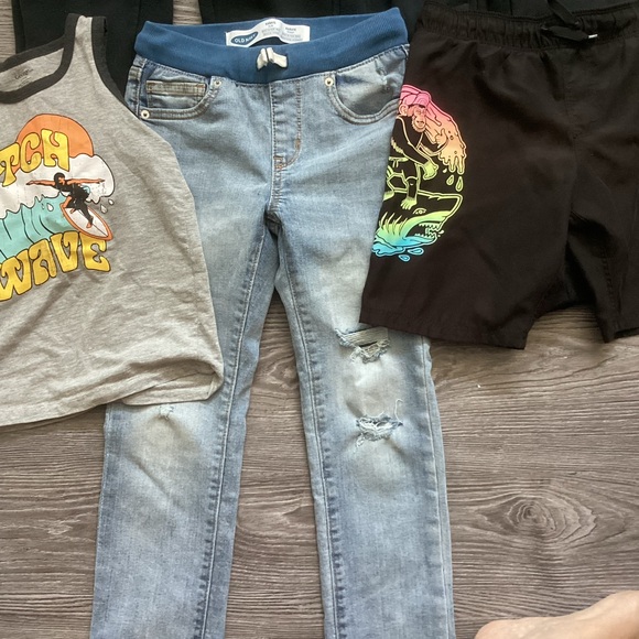 Lot of Boys Clothes size 6-8 - Picture 5 of 6